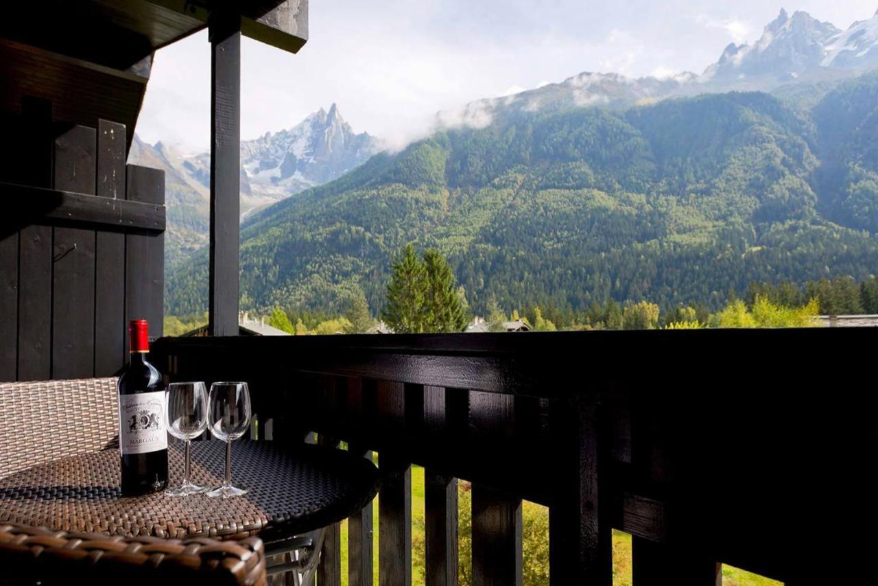Apartment Les Drus - Alpes Travel - Chamonix - Sleeps 6 Eksteriør billede