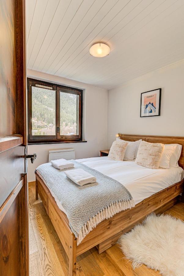 Apartment Les Drus - Alpes Travel - Chamonix - Sleeps 6 Eksteriør billede